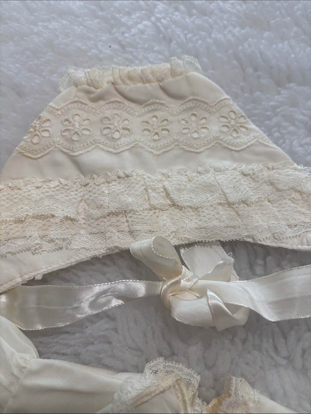 Baby Girl Ivory Lace Eyelet Dress & Bonnet Set | Northbury Textiles | NWT - Picture 3 of 13